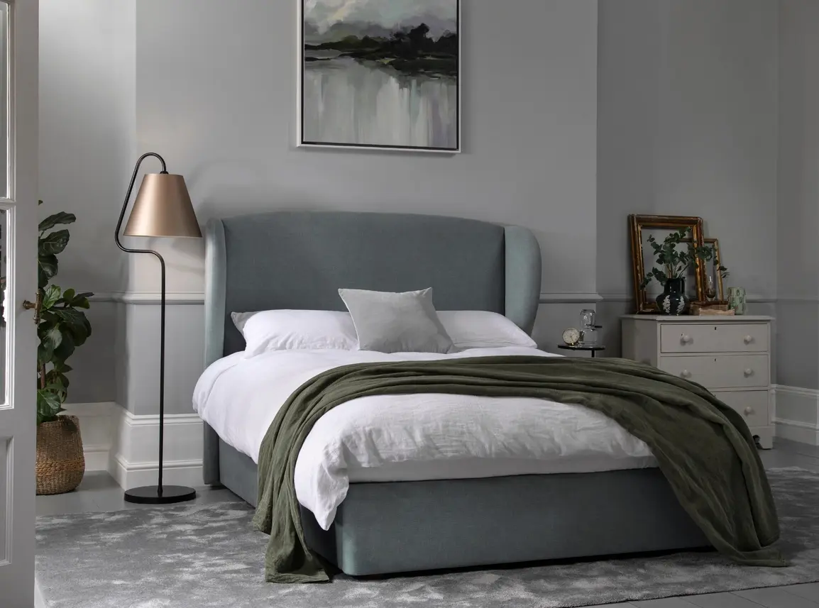 Lupin Single Ottoman In Dove fabric